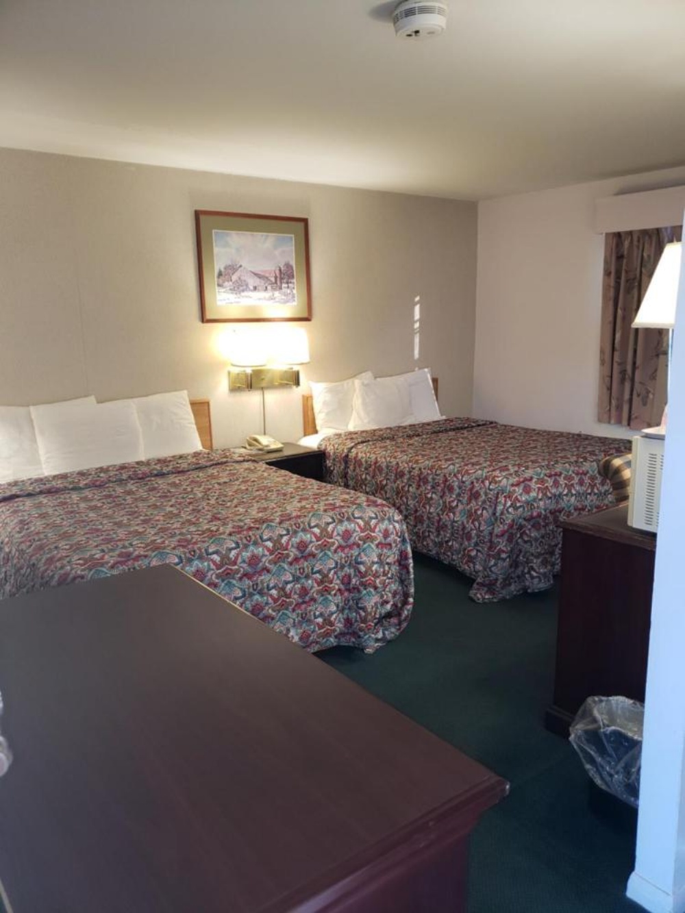 Room image 5