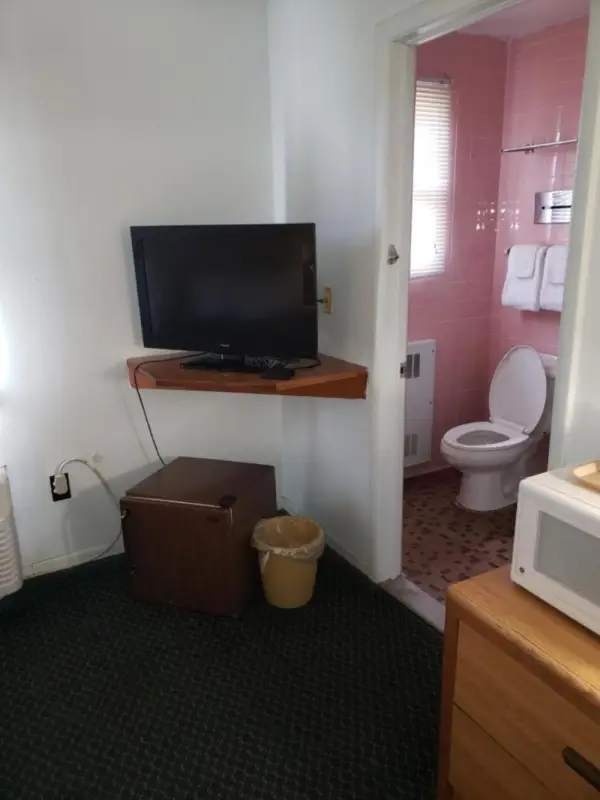 Budget Inn Horseheads 9